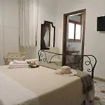 Il Muro Vecchio Bed & Breakfast 3*