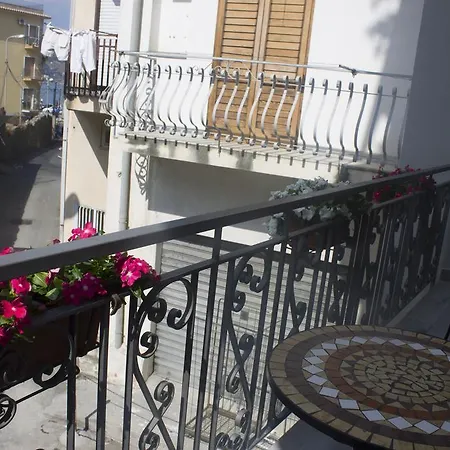 Il Muro Vecchio Bed & Breakfast Giardini Naxos